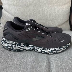 Brooks Black and White Athletic Shoes